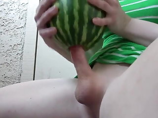 Creampie Young TS fuck a cucumber