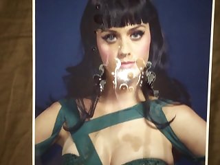 Cum Tributos Katy Perry 28
